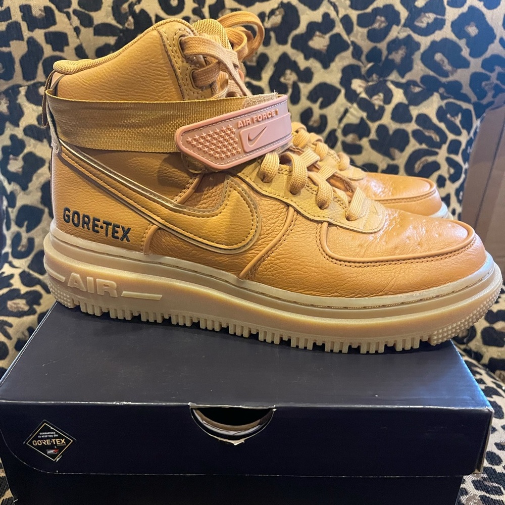 Nike Air Force 1 GTX Boots Size 8
